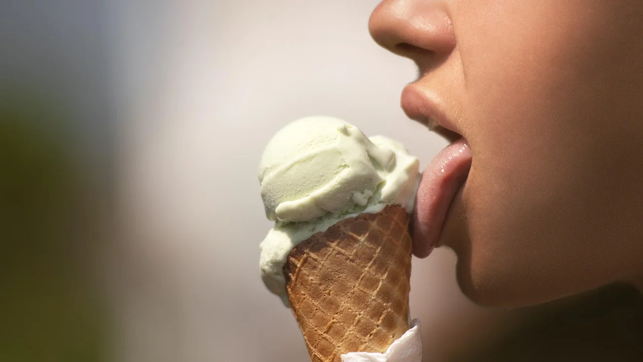 Sacos bem vedados reduzem o contato dos alimentos com o ar.