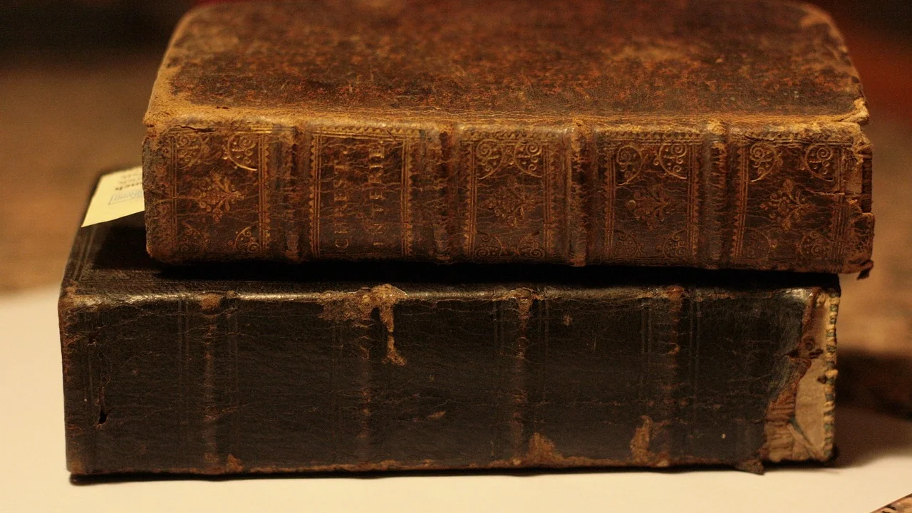 Histórico escolar e comprovantes devem estar atualizados.