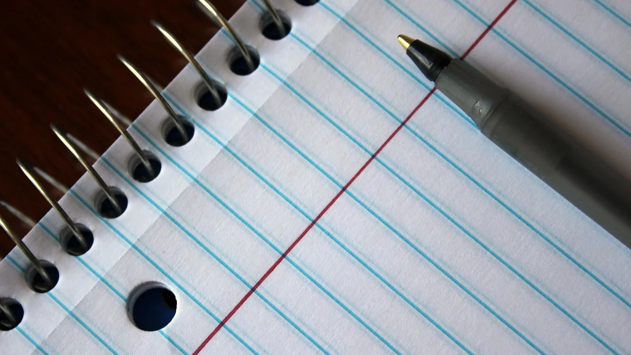 Atendimento online para solicitação de documentos escolares