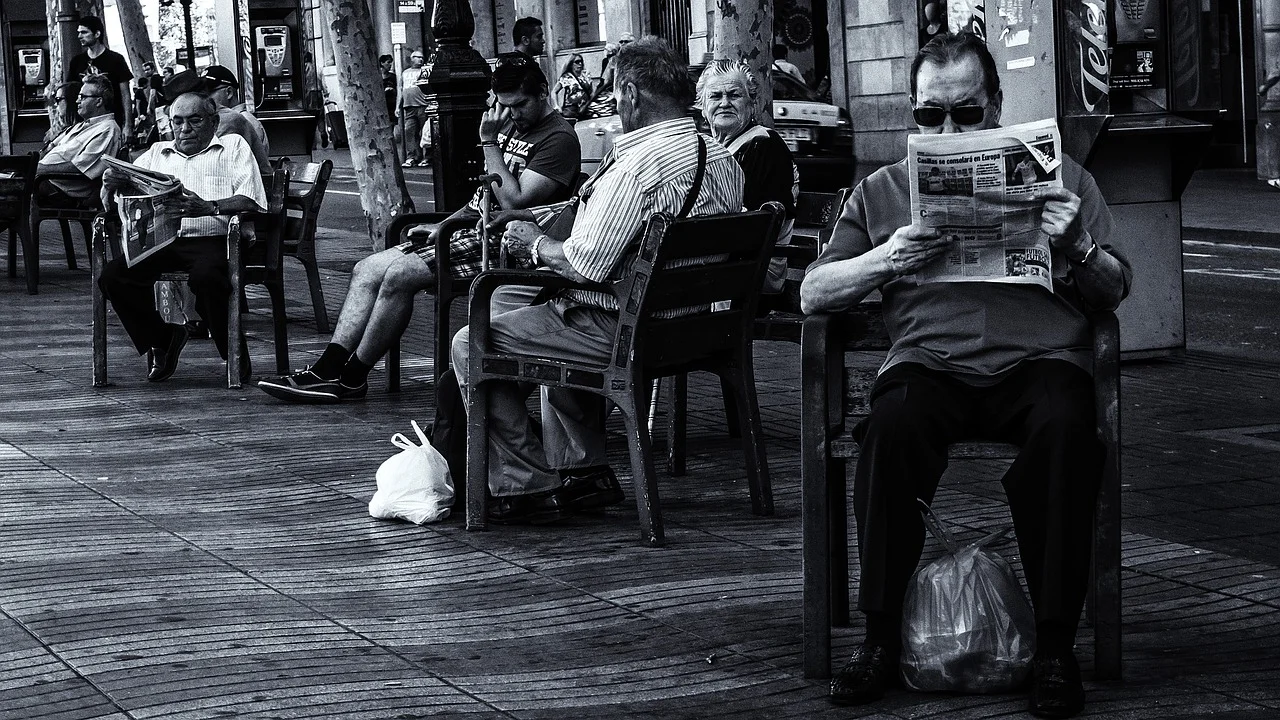 Clube do livro presencial em ambiente tranquilo e acolhedor.