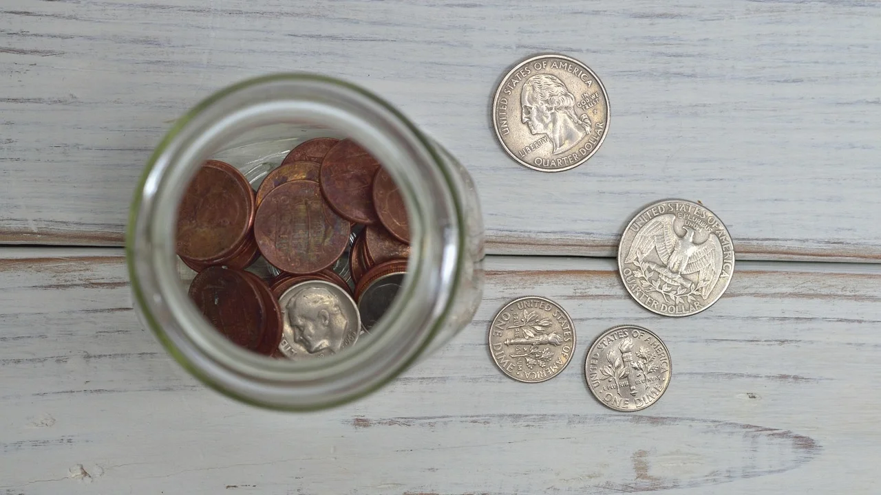 Transferência automática ajuda a criar constância nos aportes.