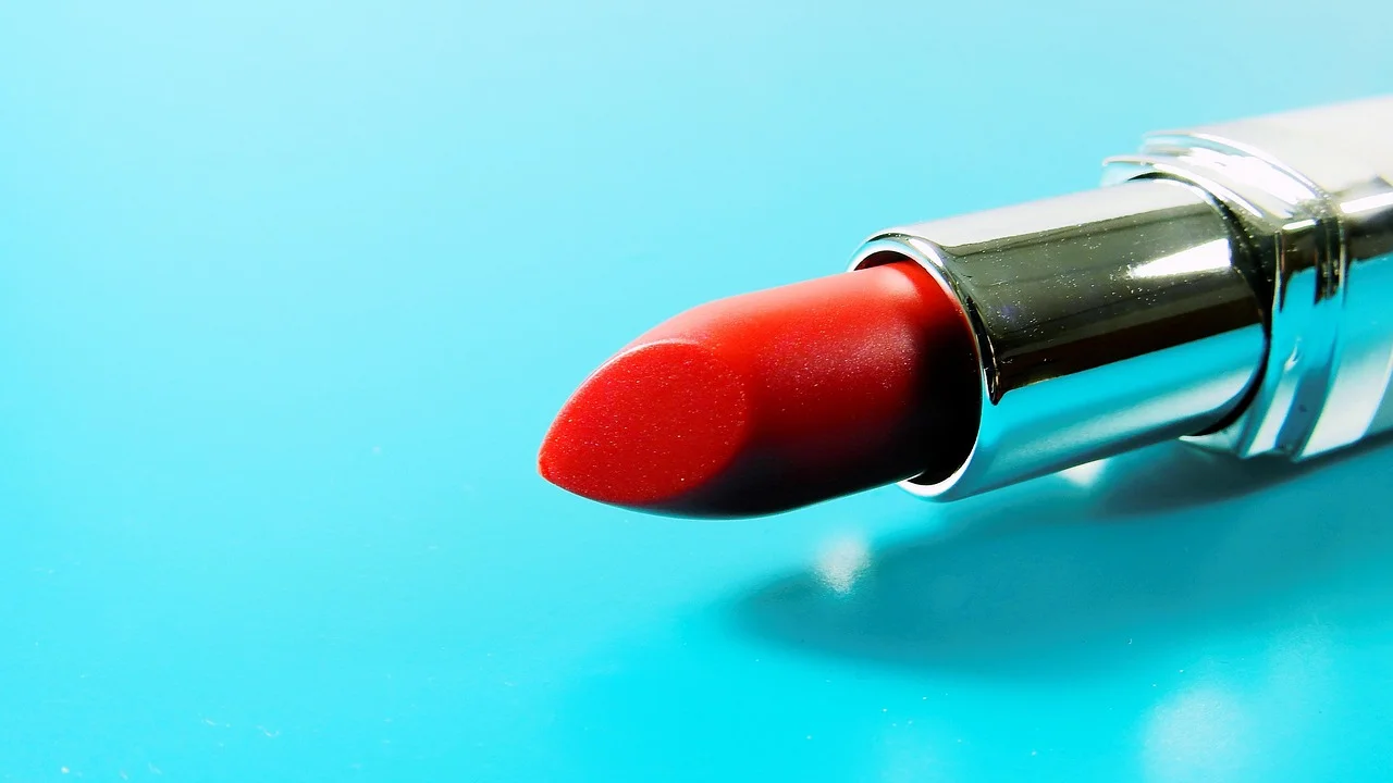 Texturas de cosméticos adequadas para diferentes necessidades da pele.