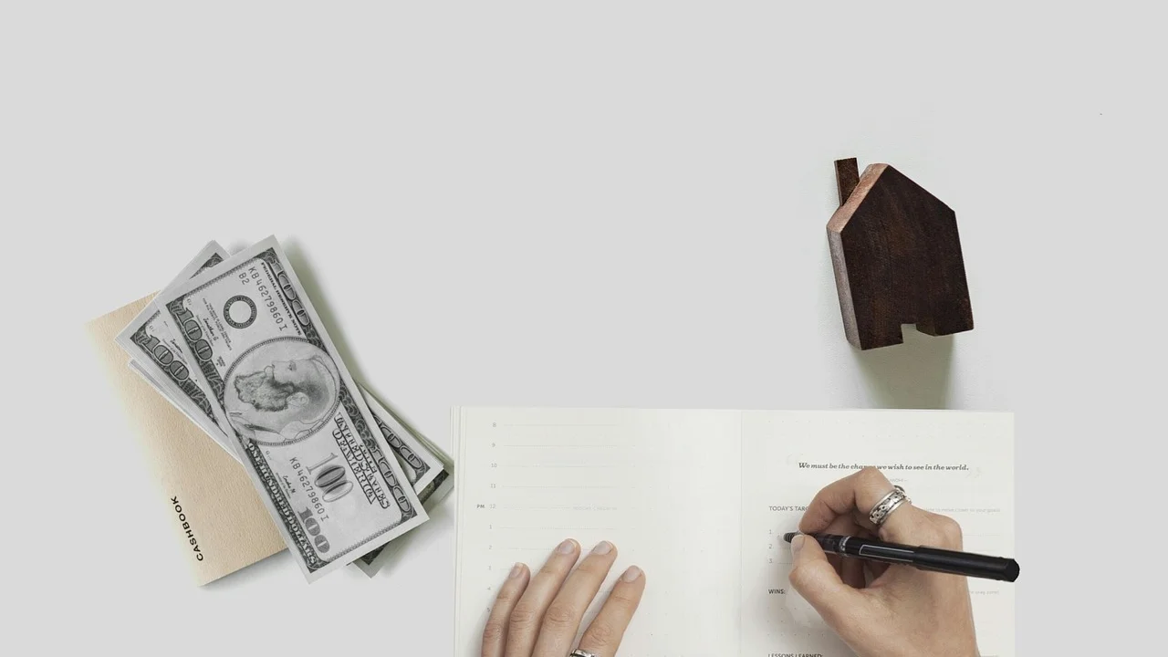 Calculadora e planilha ajudam a avaliar o valor das parcelas.