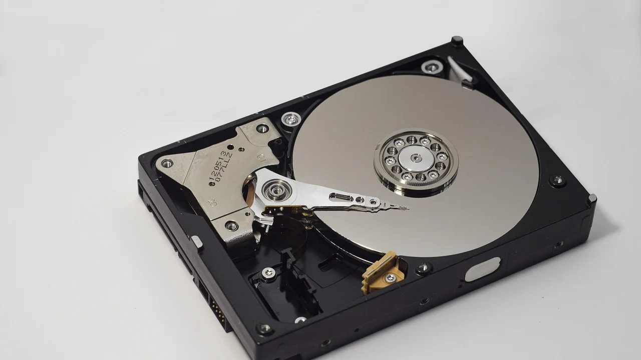 Tela de criação de um novo volume simples no Windows.