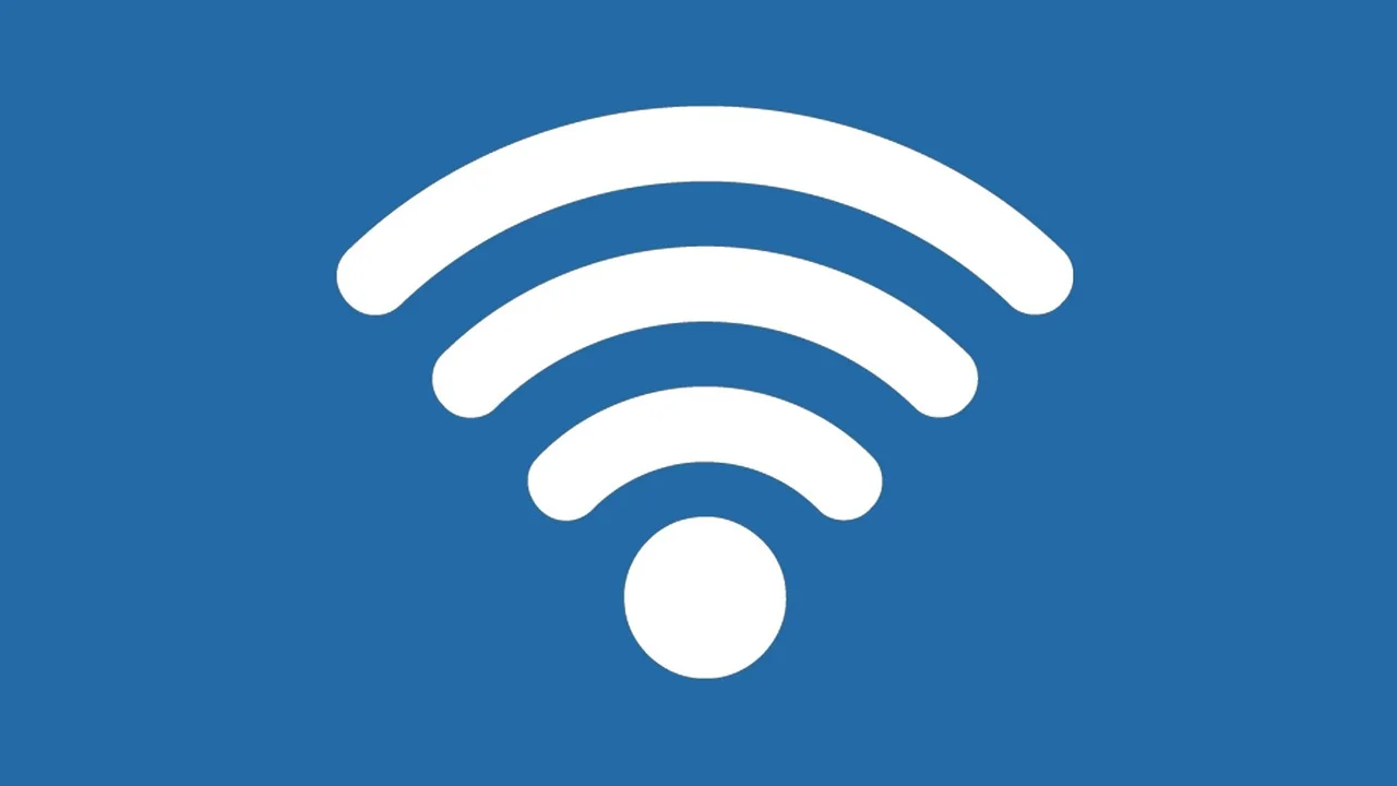 Roteador Wi-Fi doméstico com antenas sobre uma mesa